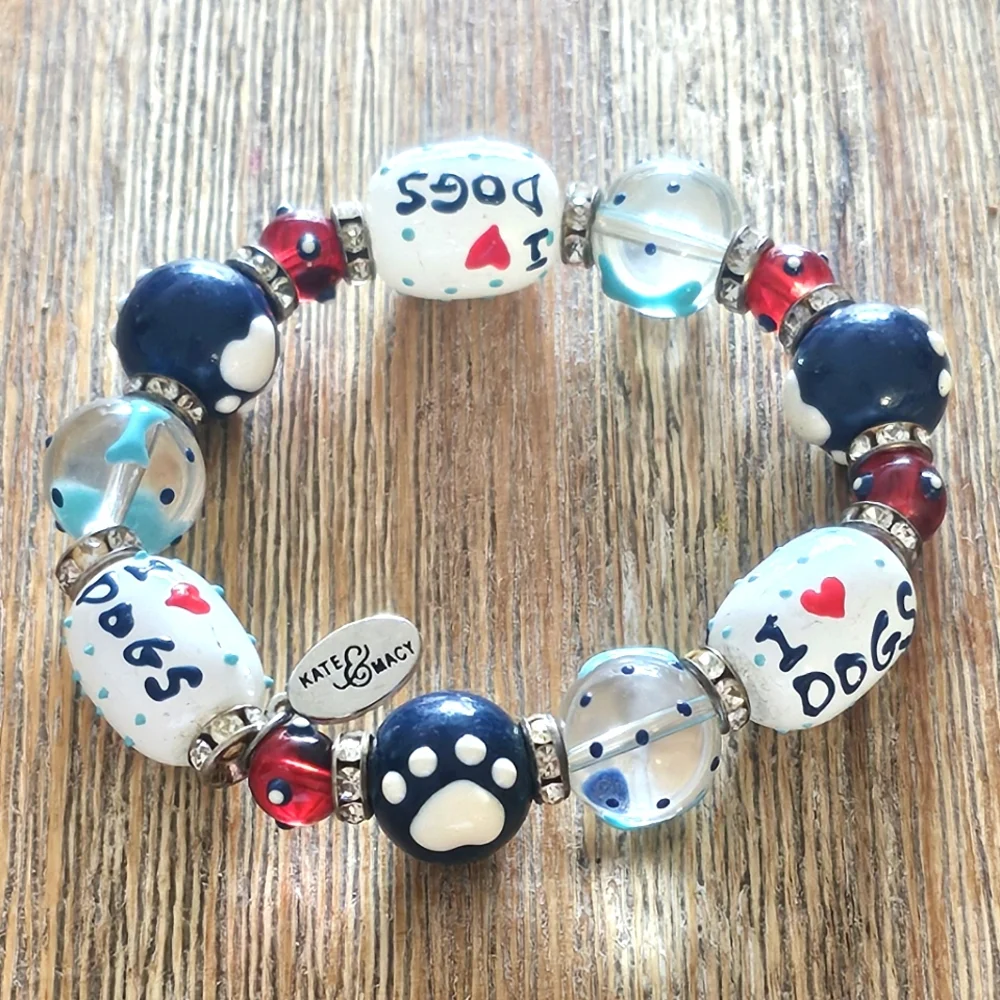 Signed Kate & Macy I Love Dogs Glass Design Bead Streachy Bracelet. - Picture 2 of 5